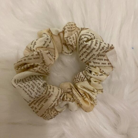Book Pages Print Hair Scrunchie. Multicolor . Mini - Picture 2 of 6